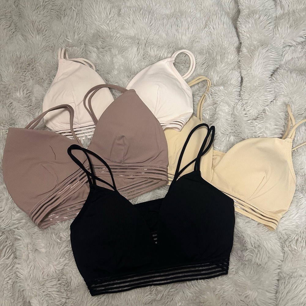 Seamless Ribbed padded Bralettes